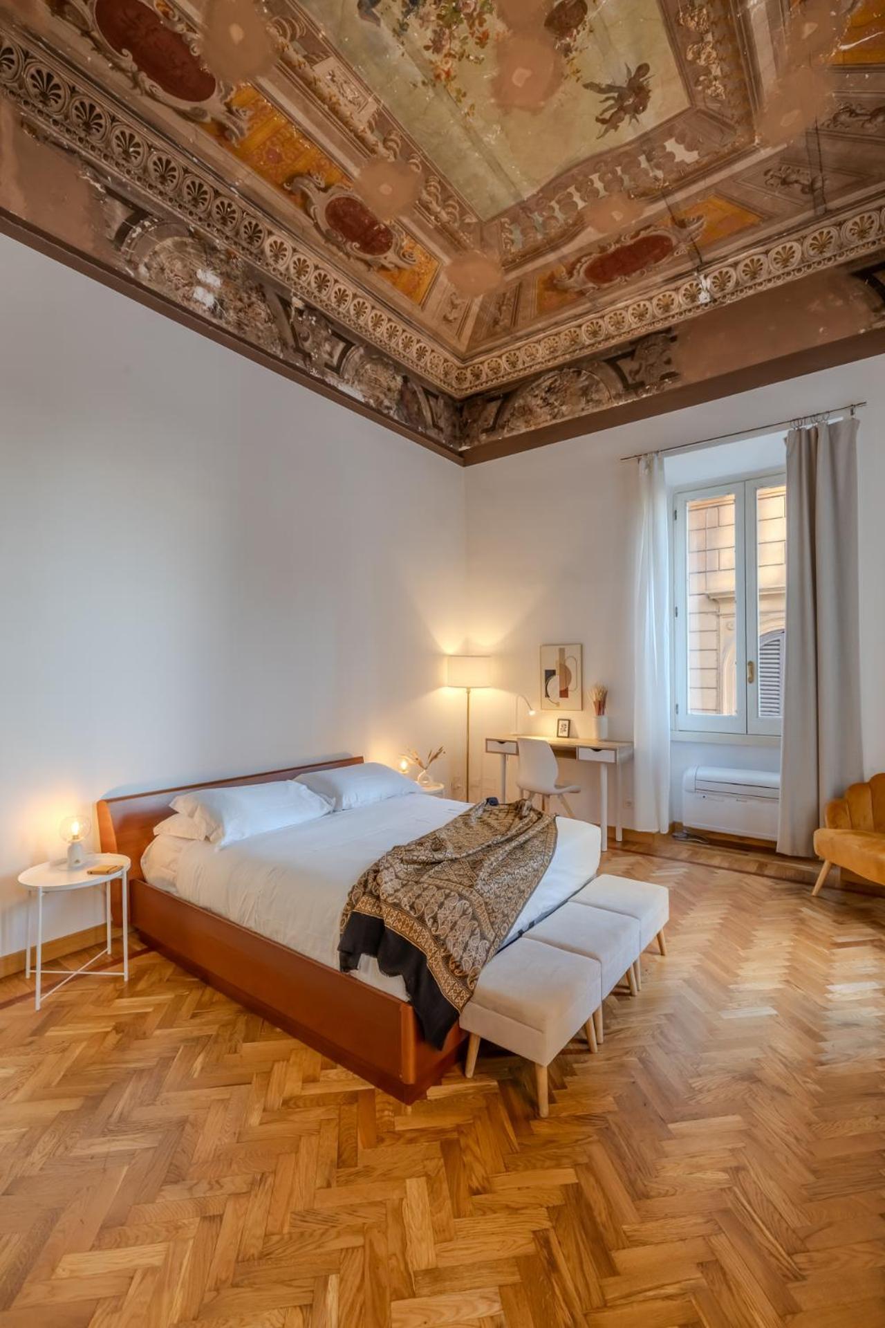 Appartamento Storico In Zona Barberini Roma Eksteriør bilde